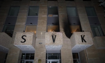 Russian House in Prague was pelted with Molotov cocktails