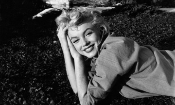 From jewelry to psychiatristʼs letters. Exclusive Marilyn Monroe items to be auctioned in the US