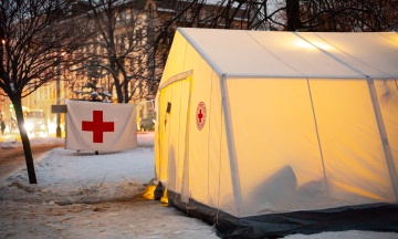 Пʼять тижнів безперервної підтримки: як Український Червоний Хрест допомагає українцям під час енергетичної кризи