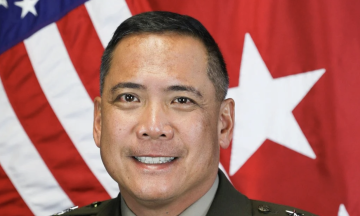 Чача перемогла генерала: як посадовець США загубив секретні карти після літра алкоголю в Києві