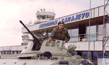 Reuters: В Італії розслідують справу чоловіка, якого підозрюють у «снайперському туризмі» під час Боснійської війни