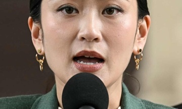 Таїландський суд усунув прем’єр-міністерку всього через рік на посаді