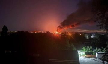 Ukraine strikes one of Russiaʼs largest oil refineries. Tankers and tugboat also attacked