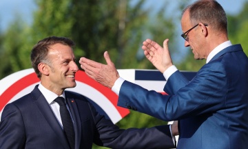 Politico: French and German leaders criticize EU for trying to engage with Putin in closed-door meeting