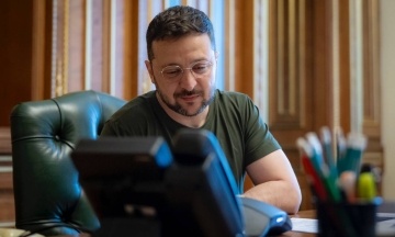 Zelensky spoke with Pope Leo XIV for the first time and invited him to Ukraine