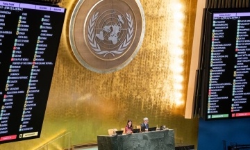 Генасамблея ООН підтримала резолюцію, яка вимагає від РФ повернути депортованих українських дітей