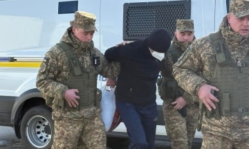 Ukraine for the first time handed over to Lithuania a Russian military officer involved in the torture of civilians in Melitopol