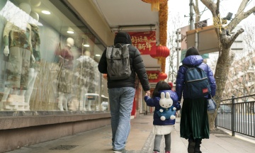 Китай повертає податки на презервативи та протизаплідні препарати. Так хочуть стимулювати народжуваність