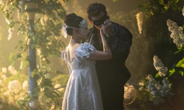 Що подивитися у вихідні. Продовження «Бріджертонів» і «Правдивої терапії» з Гаррісоном Фордом, «Диво-людина» від Marvel і епічний бойовик із зірковим складом