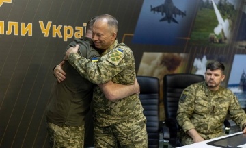 Сирський офіційно передав повноваження новому головкому Драпатому