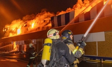 Росіяни атакували Україну 159 дронами. Під ударом були торговельний центр у Харкові та багатоповерхівка у Вінниці