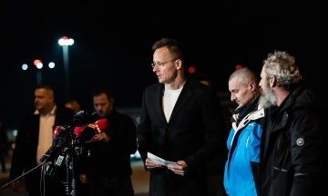 Two Ukrainian soldiers with Hungarian citizenship released from Russian captivity arrived in Budapest