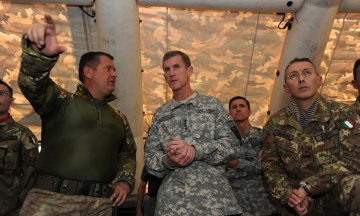 «Насолоджуйтеся першою частиною [війни] — вона найкраща». Легендарний генерал армії США Стенлі Маккрістал розповідає про ілюзії американської стратегії в Ірані — найцікавіше з його інтерв’ю NYT