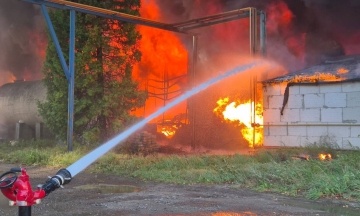 A warehouse with aerosol cans caught fire in Lviv, there are dead and injured