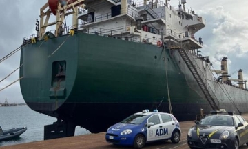 В Італії затримали судно, яке перевозило підсанкційні російські метали