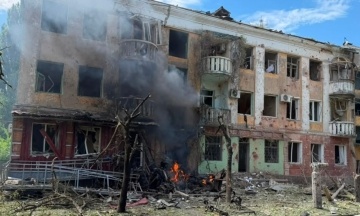 Росіяни вдарили по Словʼянську, а також били по Дніпропетровщині та Херсонщині — є постраждалі