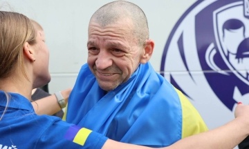 Russia and Ukraine exchanged letters from prisoners of war during the latest exchange