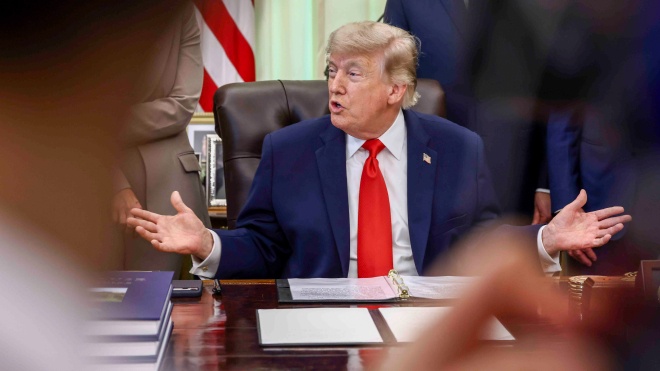 Дональд Трамп оголосив про мир з Іраном, але забув порадитися з Ізраїлем. Іран теж опирається. Пояснюємо, чому до справжньої мирної угоди ще далеко