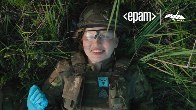 «Я обираю не відчувати щастя ніколи». Бойова медикиня Аляска про їхню спільну з Кубою війну і життя після титрів