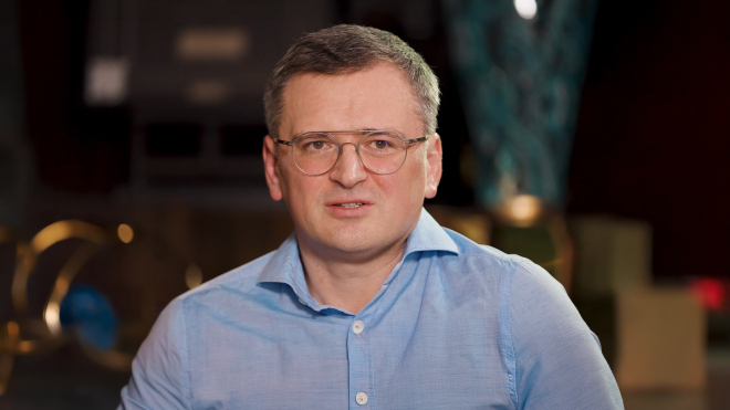 Дмитро Кулеба три години розказував Гордону про розмову з Байденом, амбіції Єрмака, логіку Буданова і додуманого Залужного. Ми заощадили ваш час і обрали головне