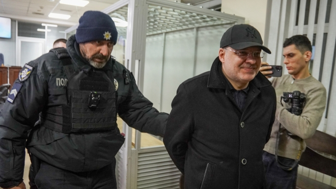 Колишнього міністра Германа Галущенка відправили в СІЗО. У слідства до нього багато запитань — про гроші, престижні школи й чужі маєтки. У Галущенка є відповіді (іноді кумедні). Коротко головне