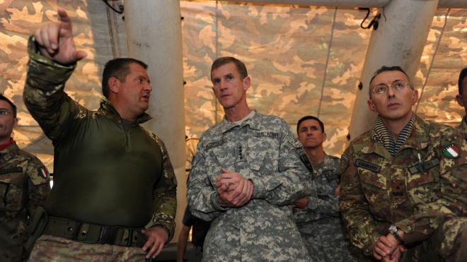 «Насолоджуйтеся першою частиною [війни] — вона найкраща». Легендарний генерал армії США Стенлі Маккрістал розповідає про ілюзії американської стратегії в Ірані — найцікавіше з його інтерв’ю NYT