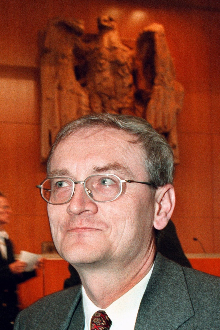 Август Ганнінг у 1998 році, за кілька днів до призначення головою розвідки.