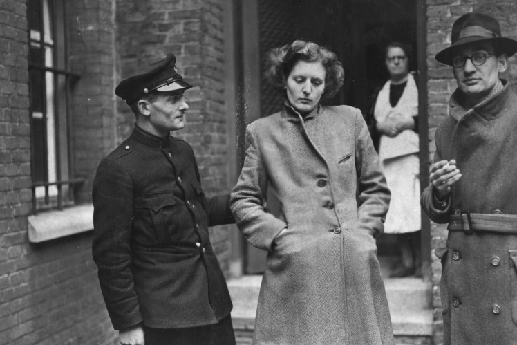 After the liberation of European countries from German occupation, women who had relations with Germans became victims of lynchings and executions. In the pic — women from the Netherlands and France.