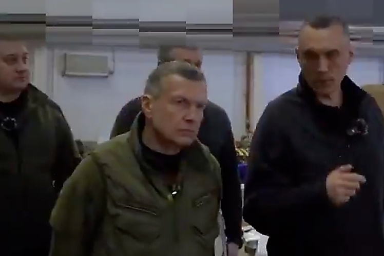 З сюжету Володимира Соловйова;