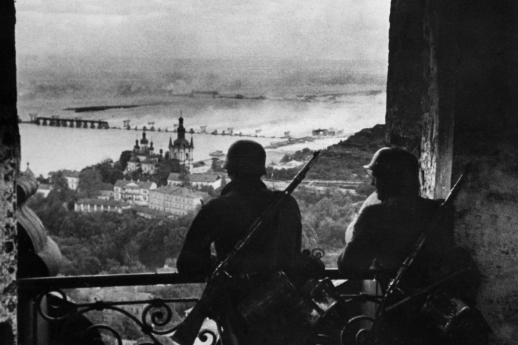 Німецькі військові в Києві, 1941 рік.