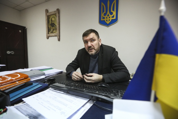 Прокурор Сергій Горбатюк у своєму кабінеті.