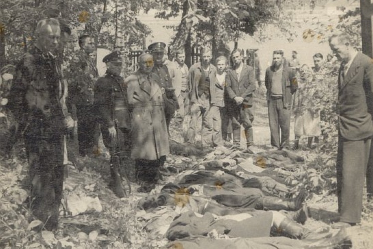 Загиблі поляки внаслідок атаки УПА, червень 1944 року.