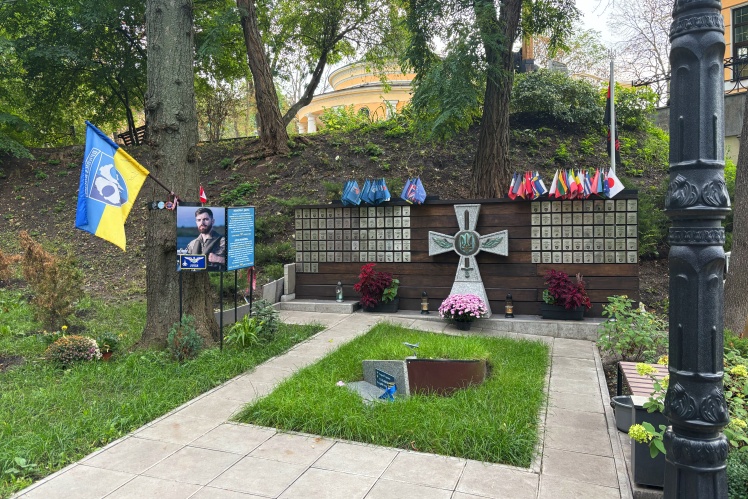 Могила Андрія Пільщикова.