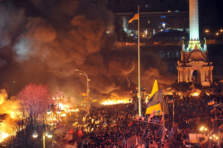Пожежа на Майдані 18 лютого під час терористичної операції.