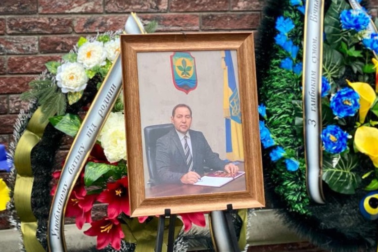 Міський голова Дніпрорудного Євгеній Матвєєв, якого росіяни викрали в березні 2022 року. Він помер у російському СІЗО у вересні 2024 року внаслідок численних травм, зокрема переломів ребер і пошкодження легень.