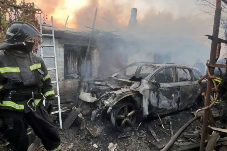 Later, Russian propagandists claimed that Lomeiko survived.