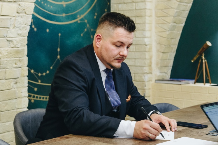 Микола Юрлов пропонує схему, за якою Україна може отримати кредит до €200 мільярдів під заморожені російські активи.