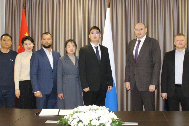 ТОВ «Каранський кар’єр» підписало угоди про співпрацю з двома китайськими підприємствами, листопад 2023 року.