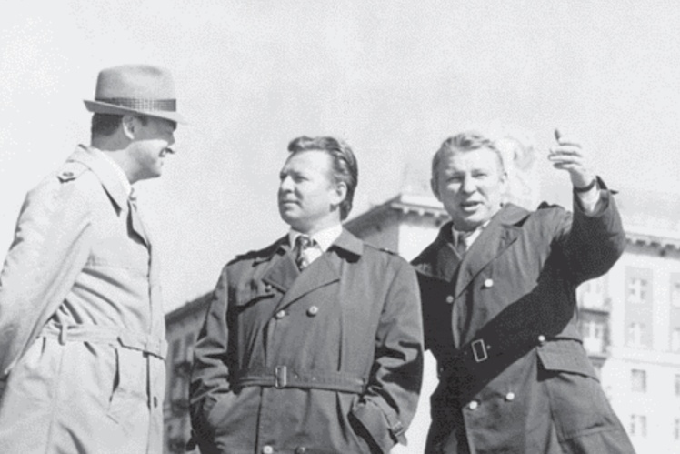 Молоді співробітники КБ «Південне» у 1970-х роках: заступник головного інженера Вадим Паппо-Користін, начальник відділу розробки ракетних комплексів Станіслав Конюхов, провідний конструктор Леонід Кучма.