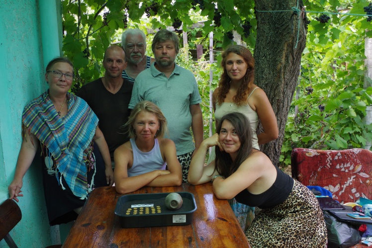 Експедиція Бутягіна, яка у 2022 році знайшла в Мірмекії скарб із 30 монет.