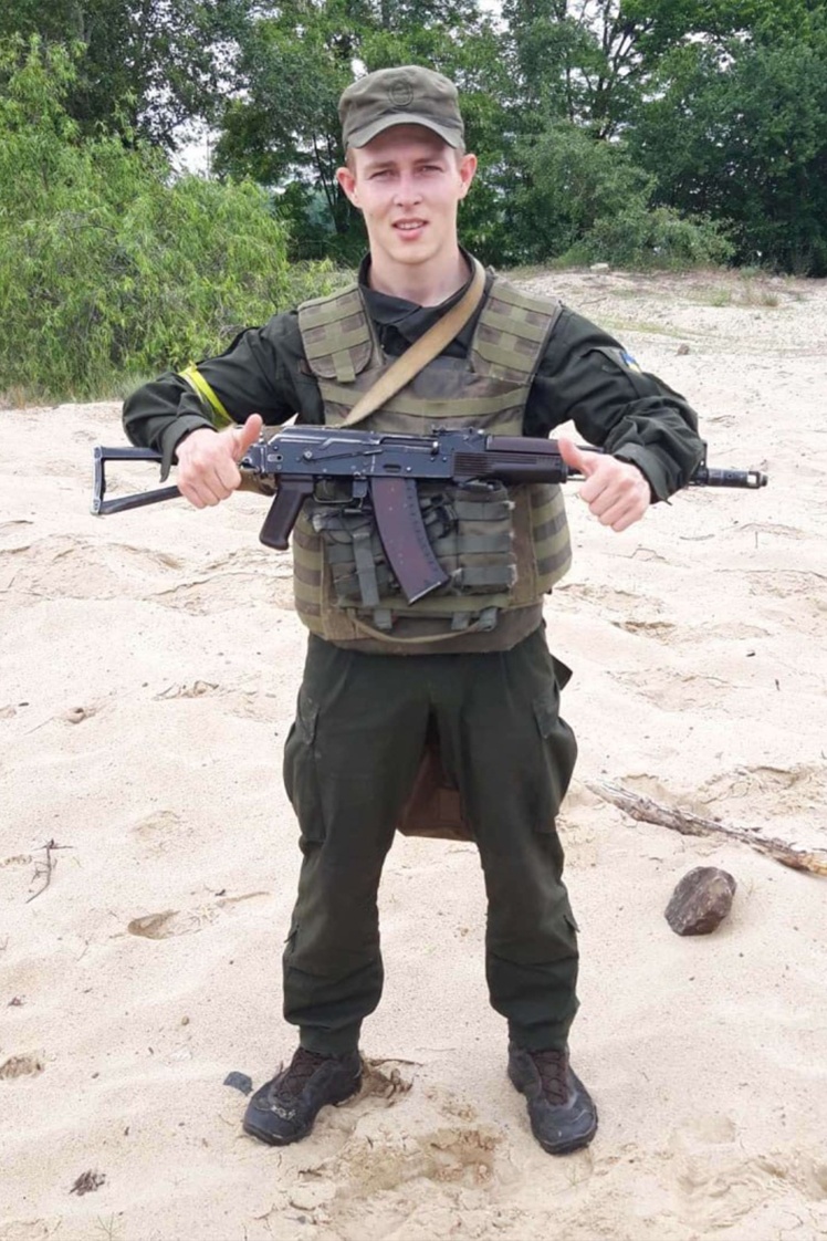 Вадим після початку повномасштабного вторгнення служив на третій лінії оборони Києва.