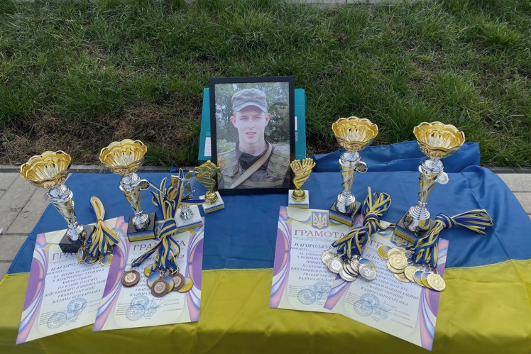 У жовтні 2025 року в Тальному втретє відбудеться футбольний турнір, який Олександр започаткував на честь брата.