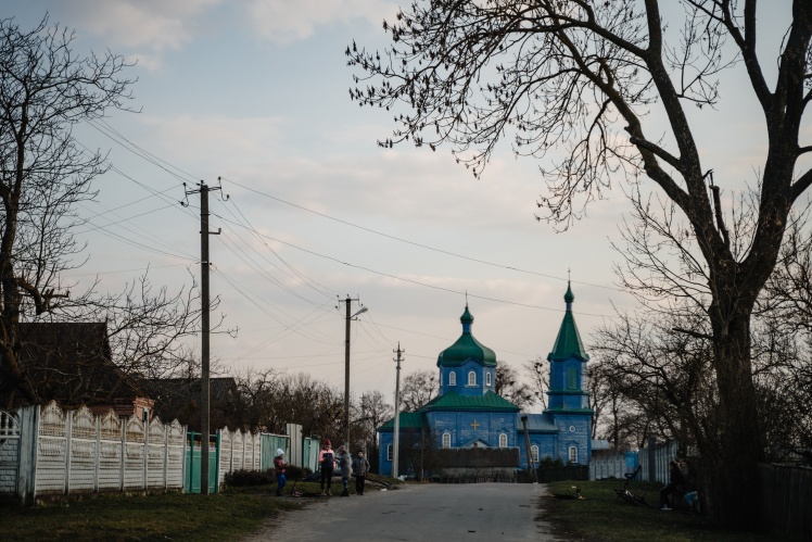 Село Старий Солотвин розташоване за 50 км від Бердичева.