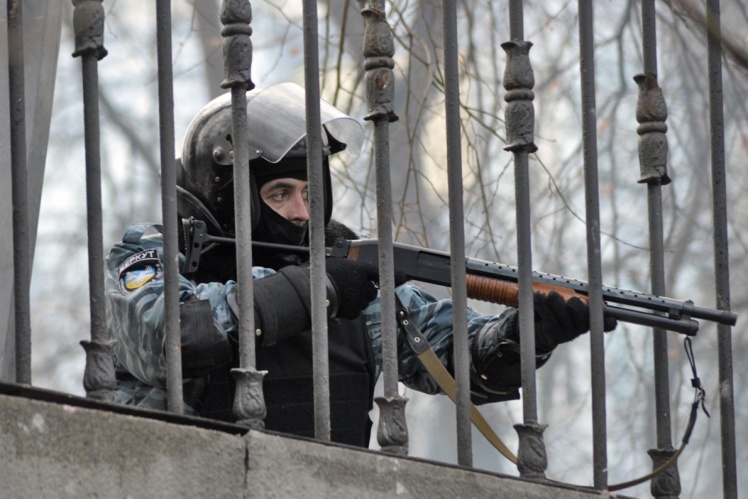 У лютому 2026 року Офіс генерального прокурора відзвітував, що в «справах Майдану» підозри отримали 585 людей, суди ухвалили 93 обвинувальних вироки, 76 з них набрали законної сили.