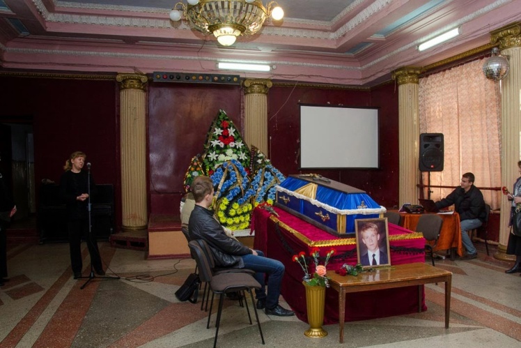 Фото з поховання Степана в Краматорську, 8 листопада 2014 року.