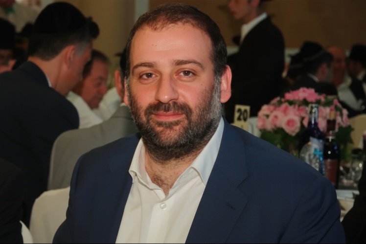 Тимур Міндіч утік з України в ніч перед обшуками, а НАБУ обіцяє нові записи саме про нього.