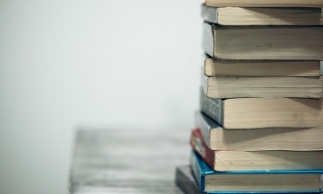 Росіяни під час нічної атаки знищили ще понад 100 000 книг видавництва BookChef