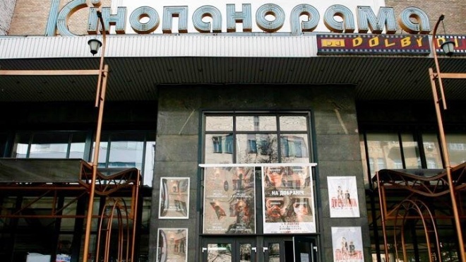Главный раввин Украины просит Порошенко спасти «Кинопанораму», потому что там была синагога