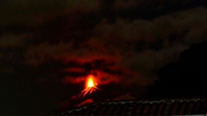 В Гватемале началось извержение вулкана Фуэго. Эвакуируют 2000 человек