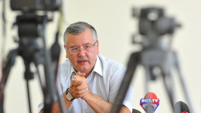 Кандидат в президенты Гриценко подал три иска против Порошенко. Требует признать агитацией его рабочие поездки